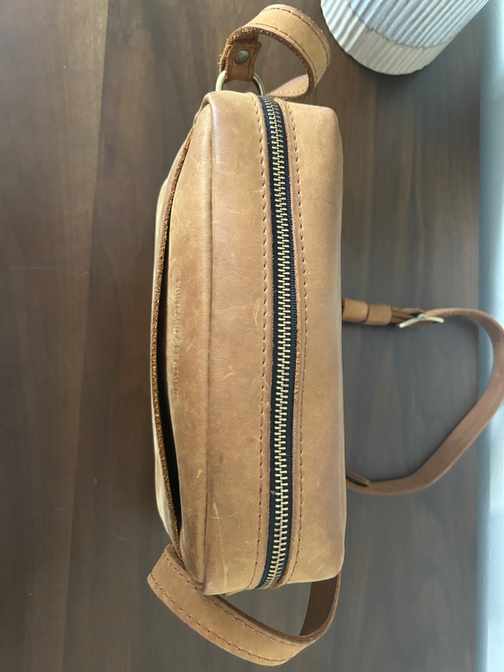 Portland Leather Crossbody Toaster  Leather Bag in Dakota - Picture 7 of 10